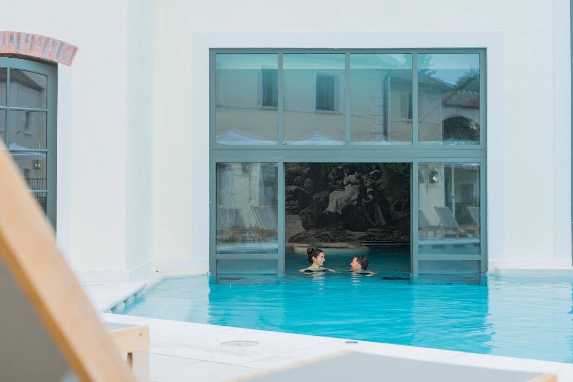 Dolce By Wyndham Versailles - Domaine Du Montcel Жуи-ан-Жозас Екстериор снимка