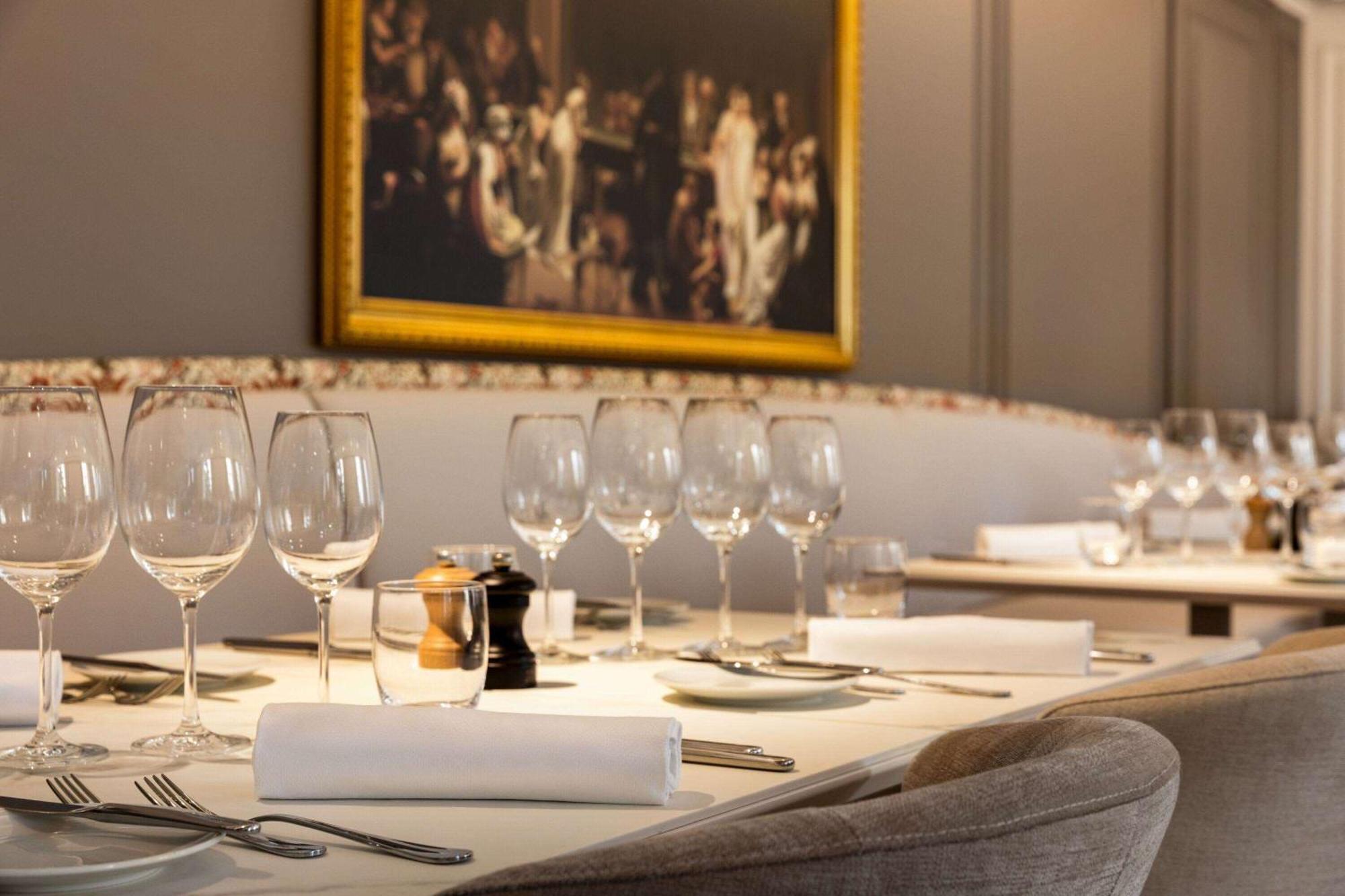 Dolce By Wyndham Versailles - Domaine Du Montcel Жуи-ан-Жозас Екстериор снимка