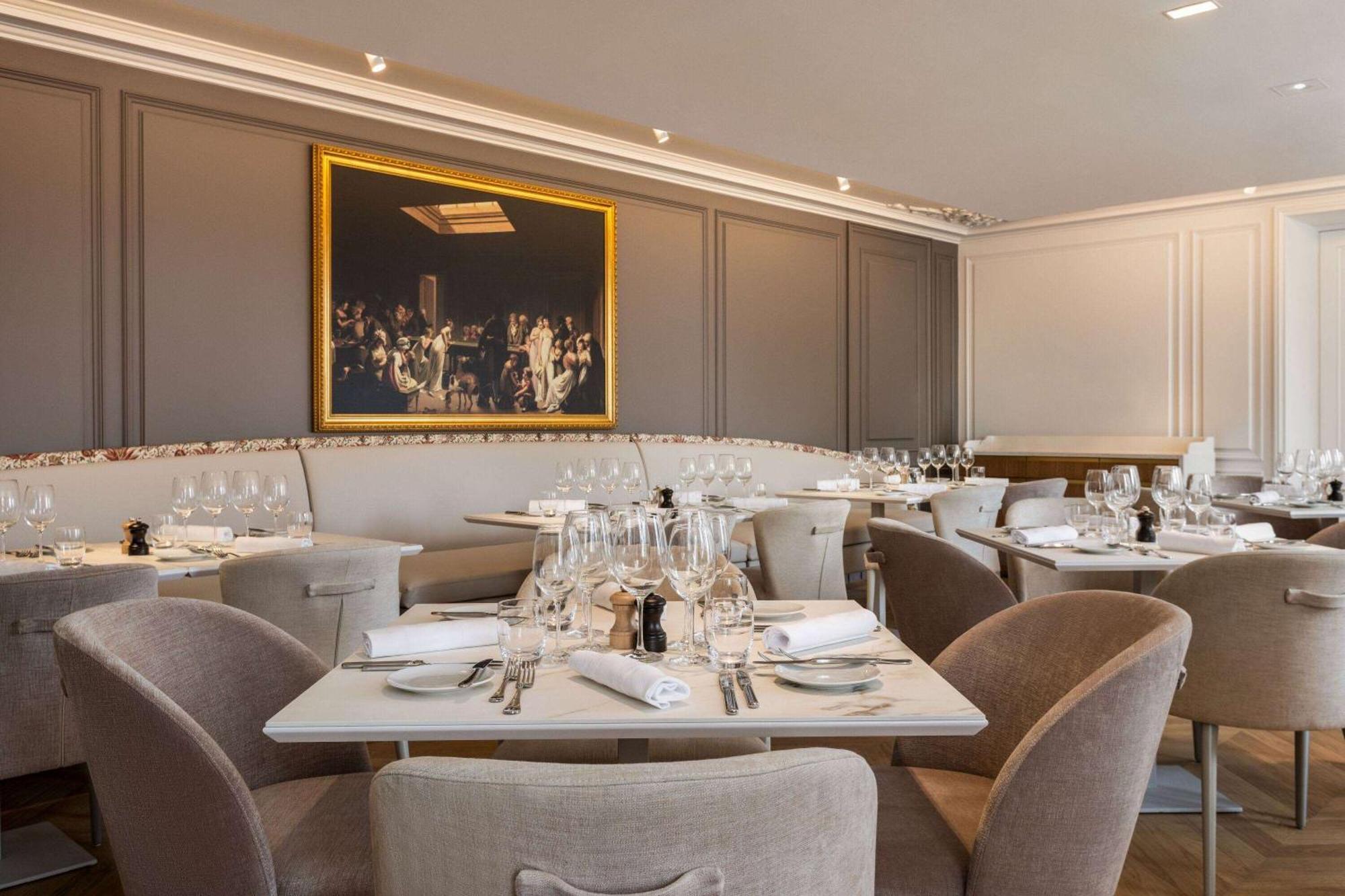 Dolce By Wyndham Versailles - Domaine Du Montcel Жуи-ан-Жозас Екстериор снимка