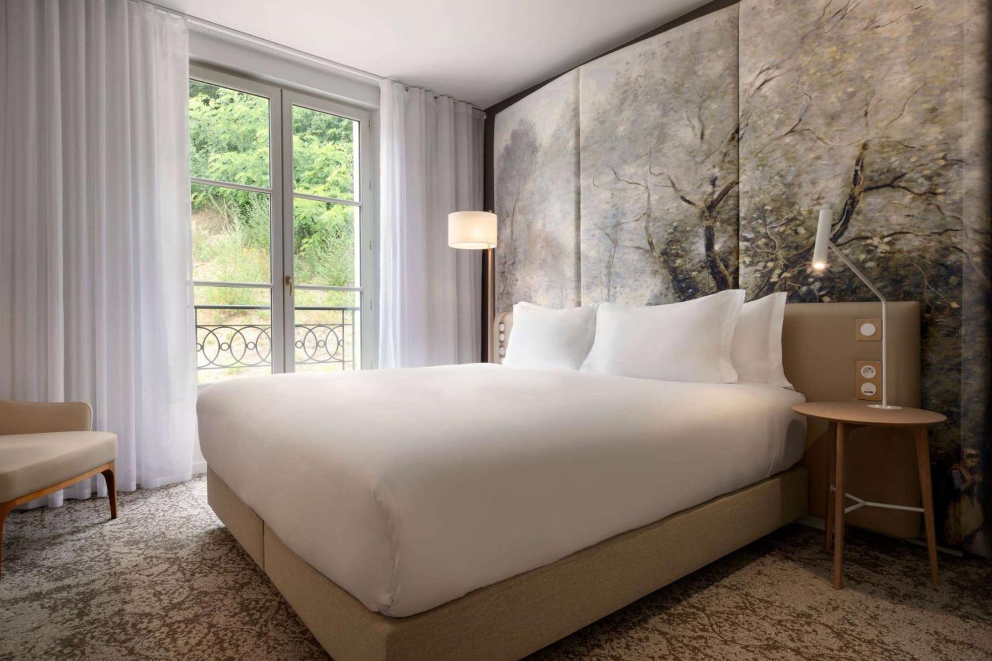 Dolce By Wyndham Versailles - Domaine Du Montcel Жуи-ан-Жозас Екстериор снимка
